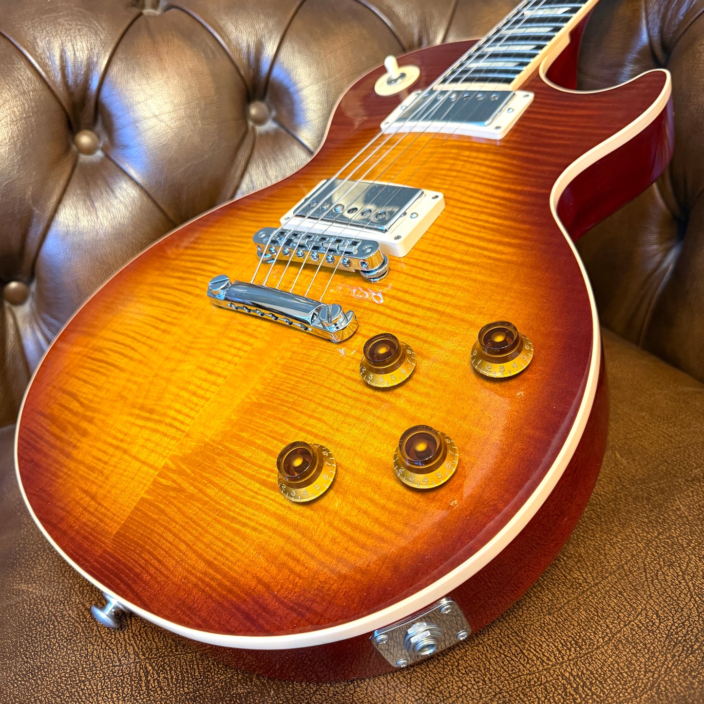 2016 Gibson Les Paul Standard – Tea Burst