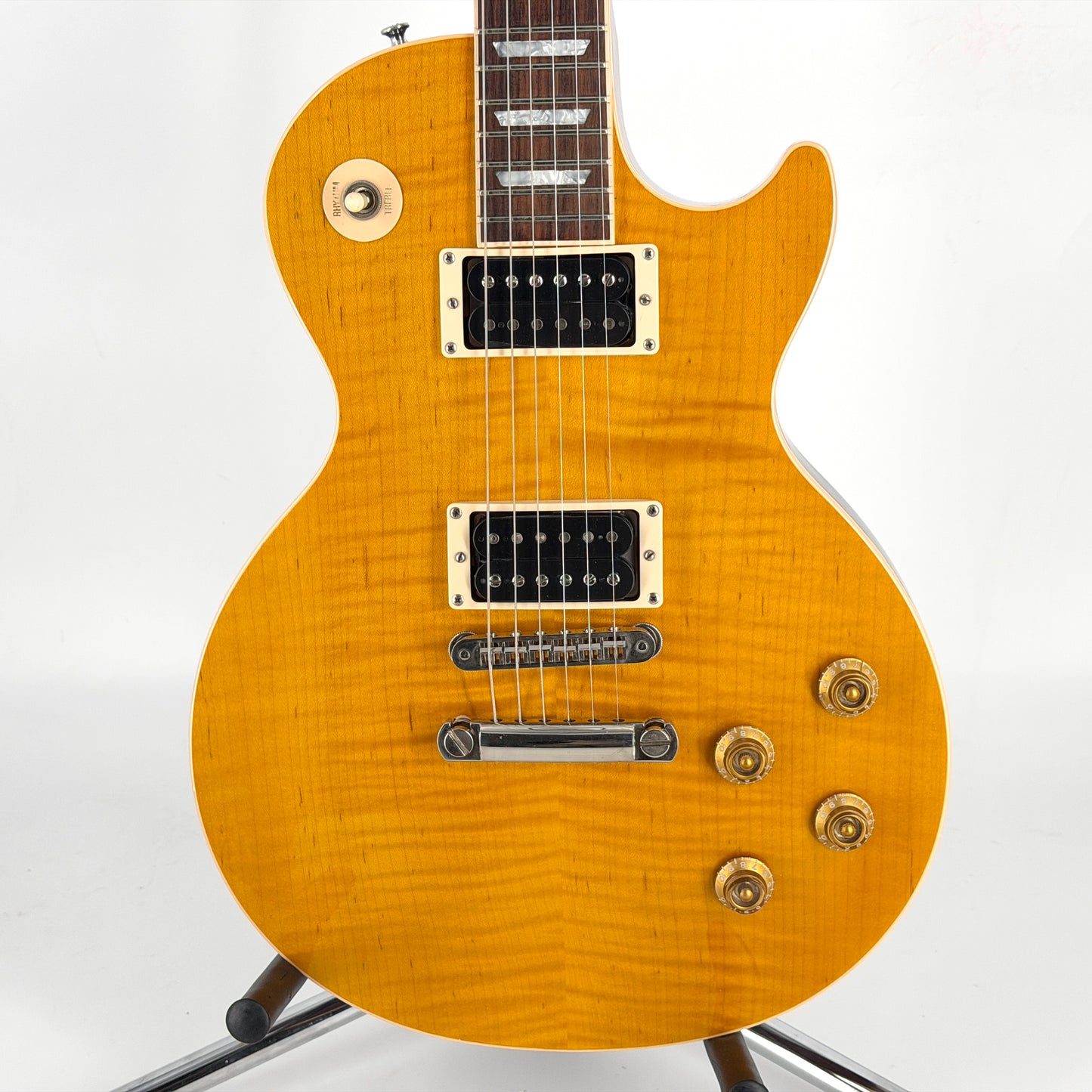 2002 Gibson Les Paul Standard – Amber