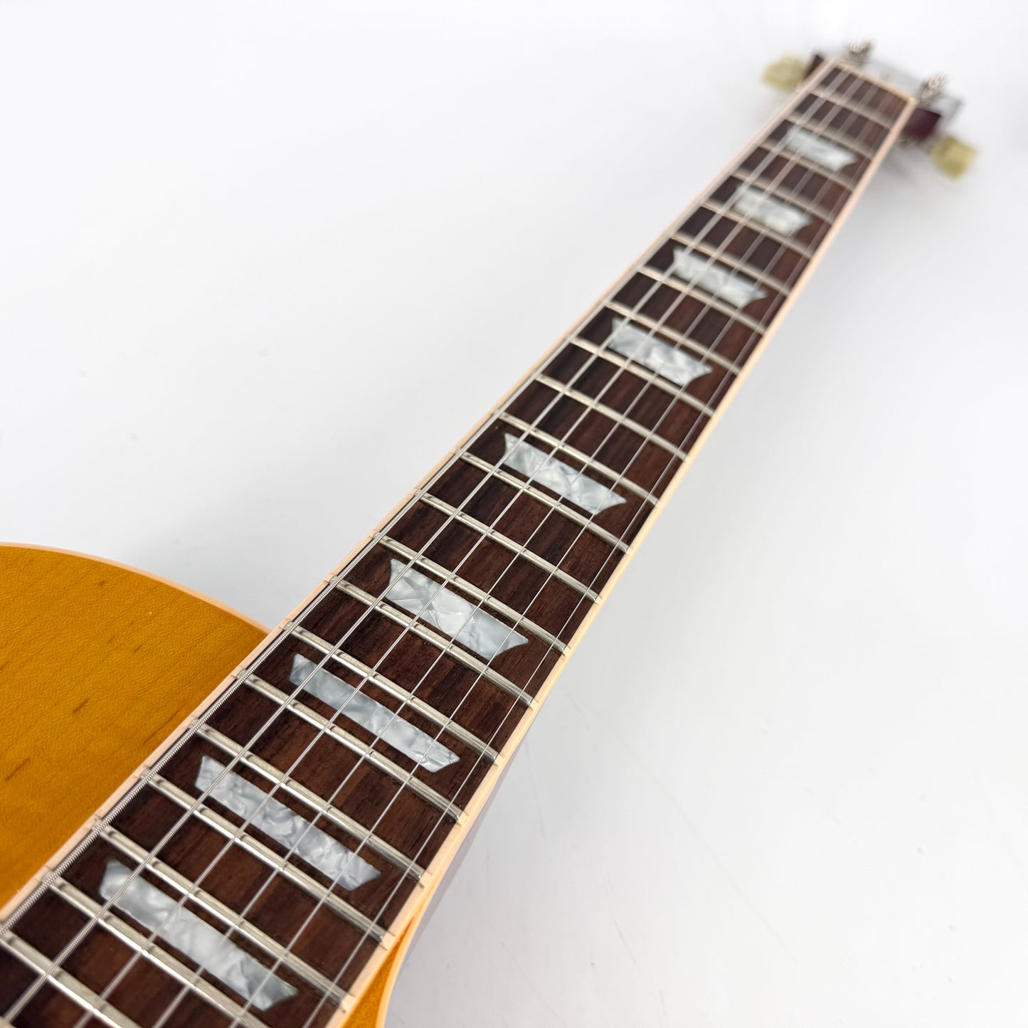 2002 Gibson Les Paul Standard – Amber