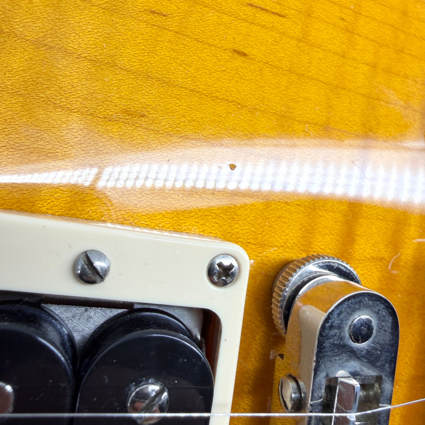 2002 Gibson Les Paul Standard – Amber