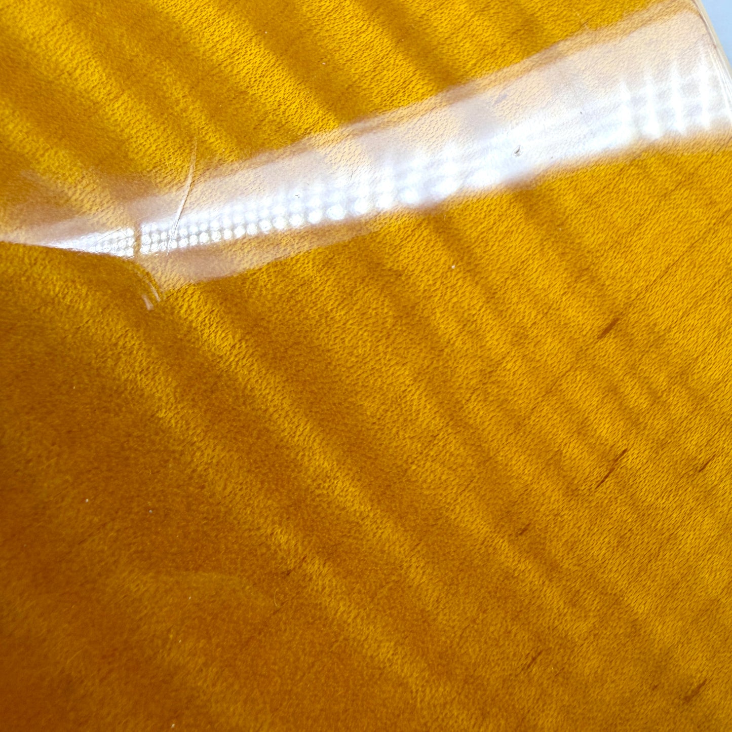 2002 Gibson Les Paul Standard – Amber