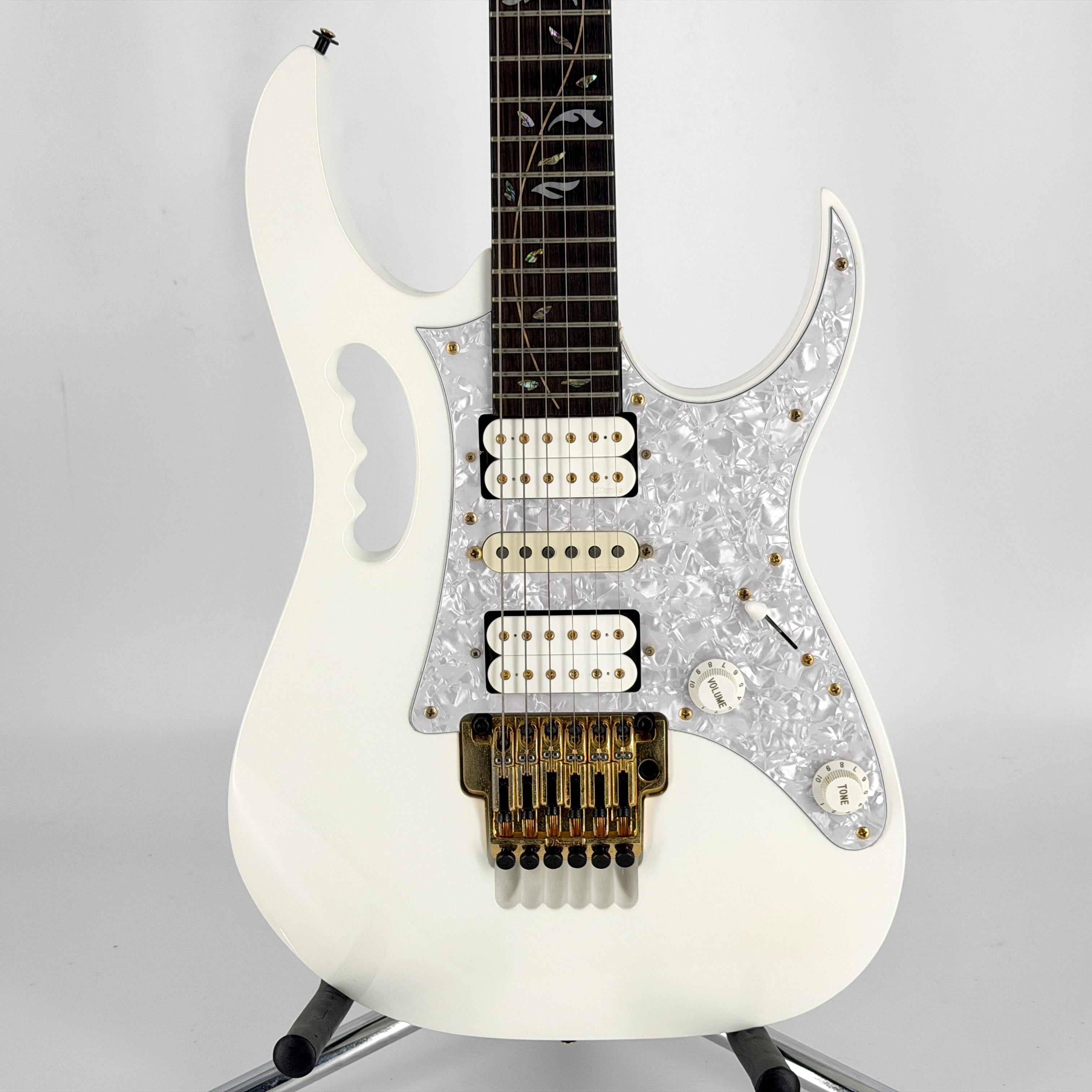 2004 Ibanez JEM7V Steve Vai Signature - White – Jordan Guitars
