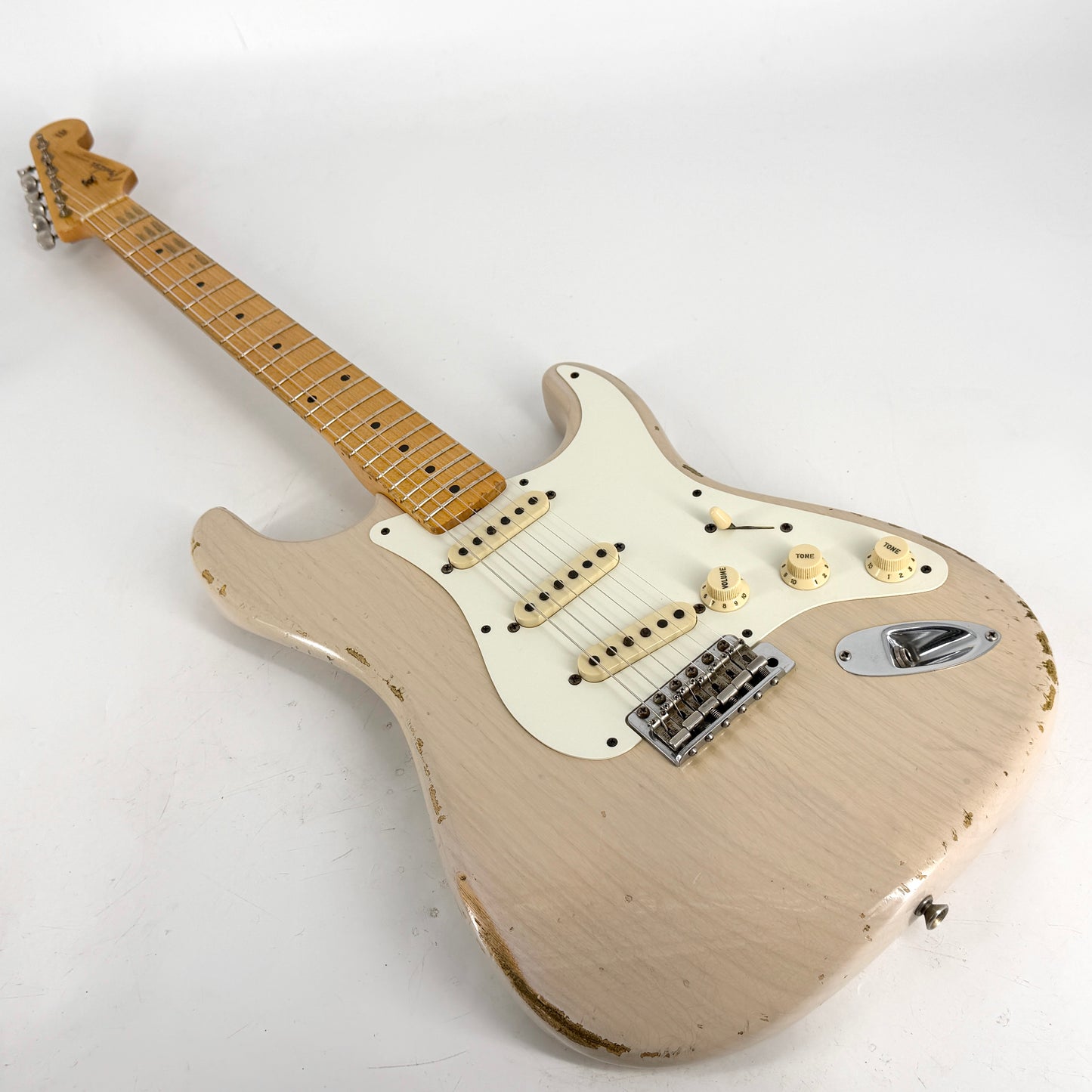 2015 Fender Custom Shop Limited Edition ‘55 Stratocaster Relic – Dirty White Blonde
