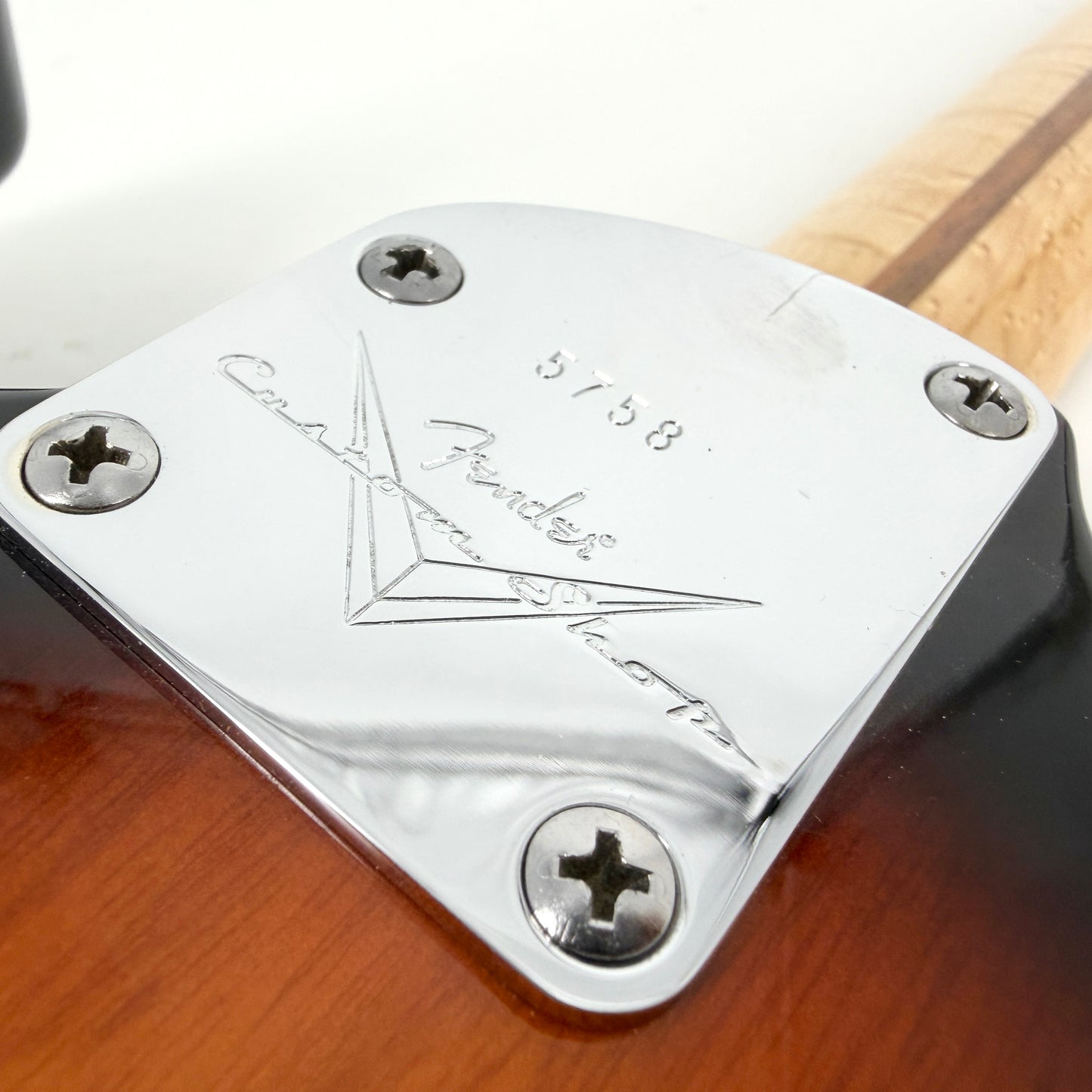 2011 Fender Custom Shop Custom Deluxe Stratocaster - Sunburst