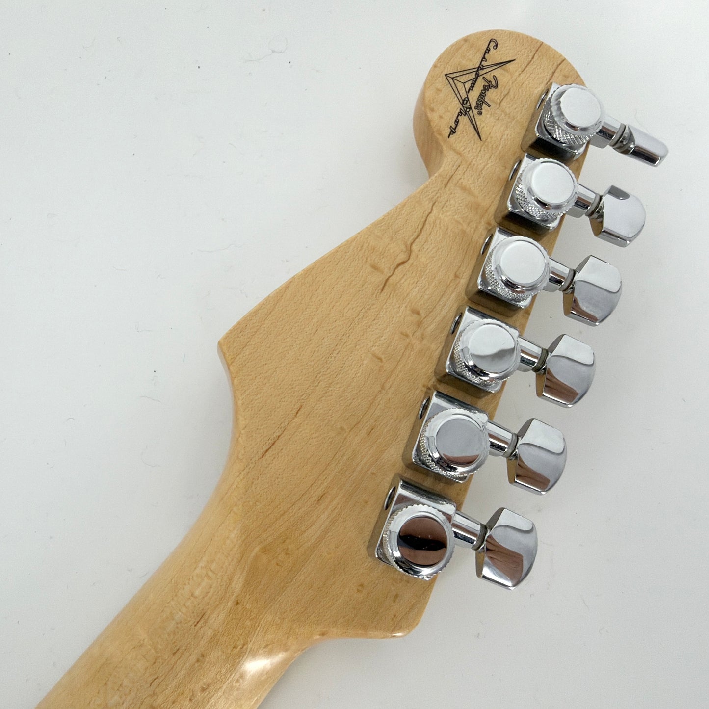 2011 Fender Custom Shop Custom Deluxe Stratocaster - Sunburst