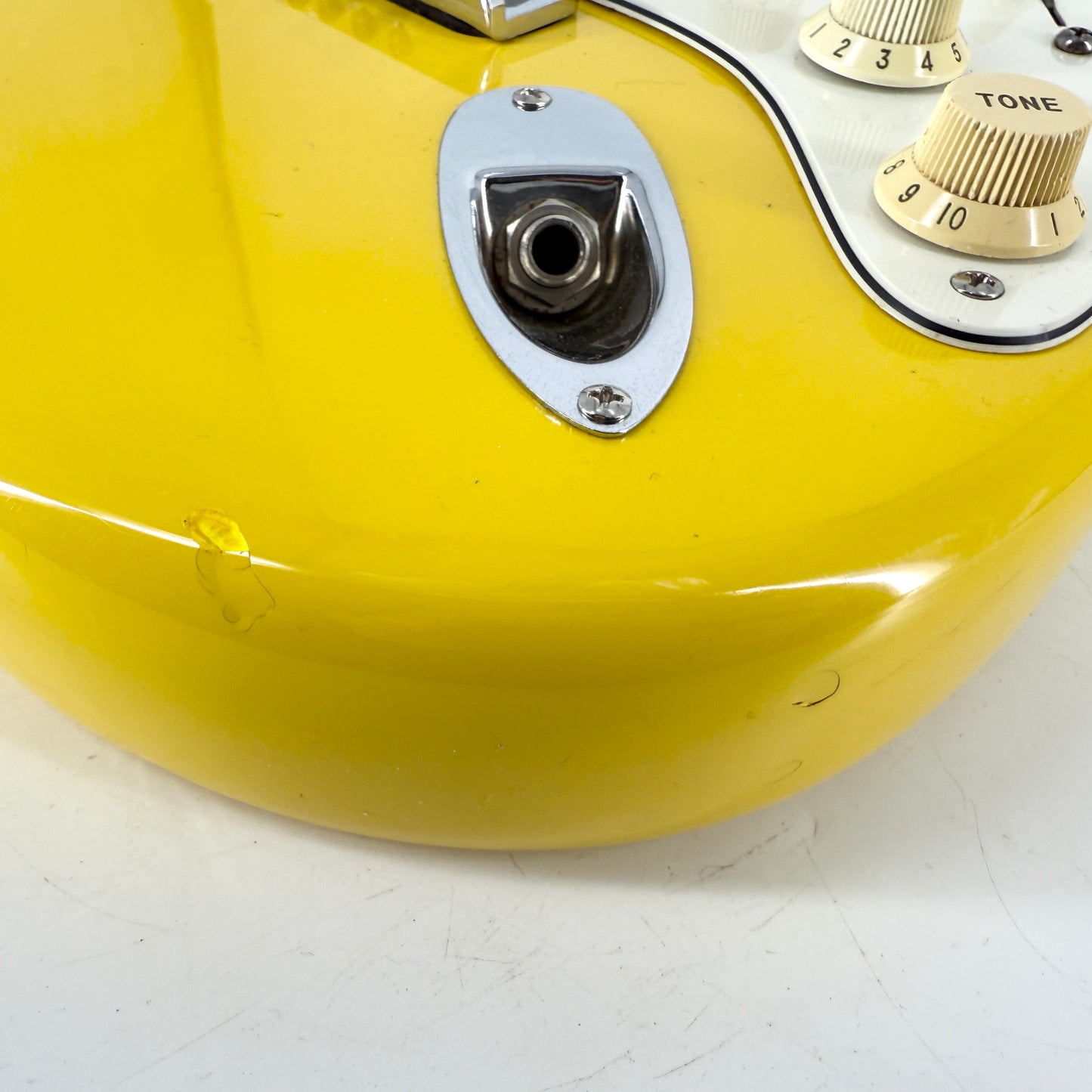 1987 Fender Strat Plus American Stratocaster - Graffiti Yellow