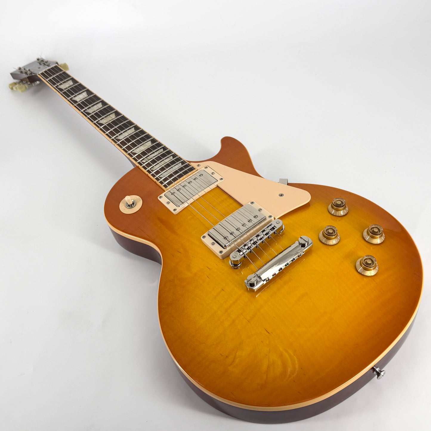 2007 Gibson Les Paul Standard – Honey Burst