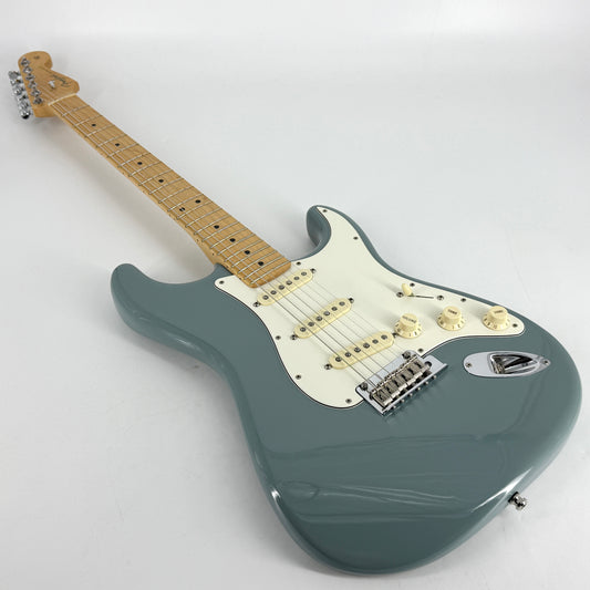 2017 Fender American Professional Stratocaster - Sonic Grey