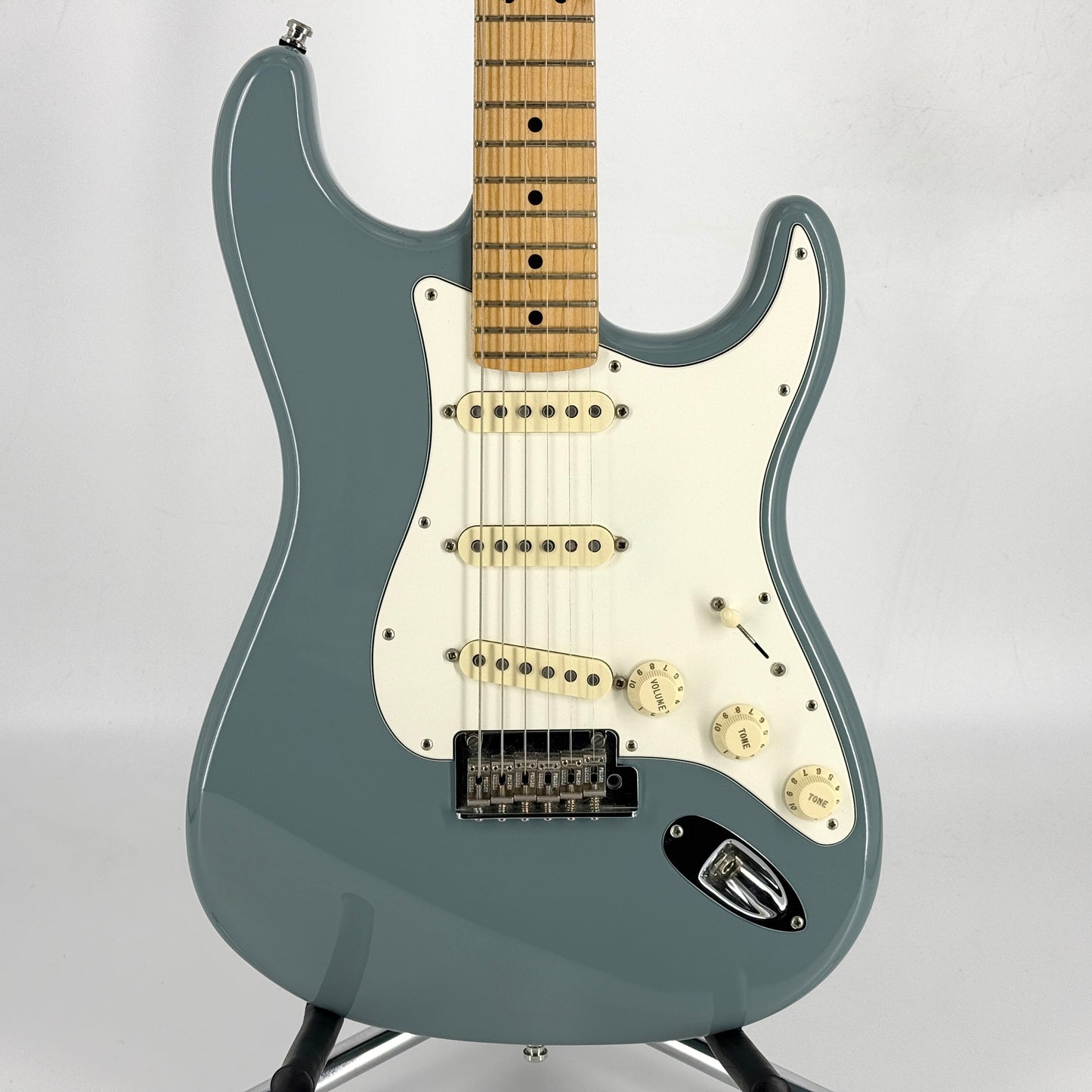 2017 Fender American Professional Stratocaster - Sonic Grey