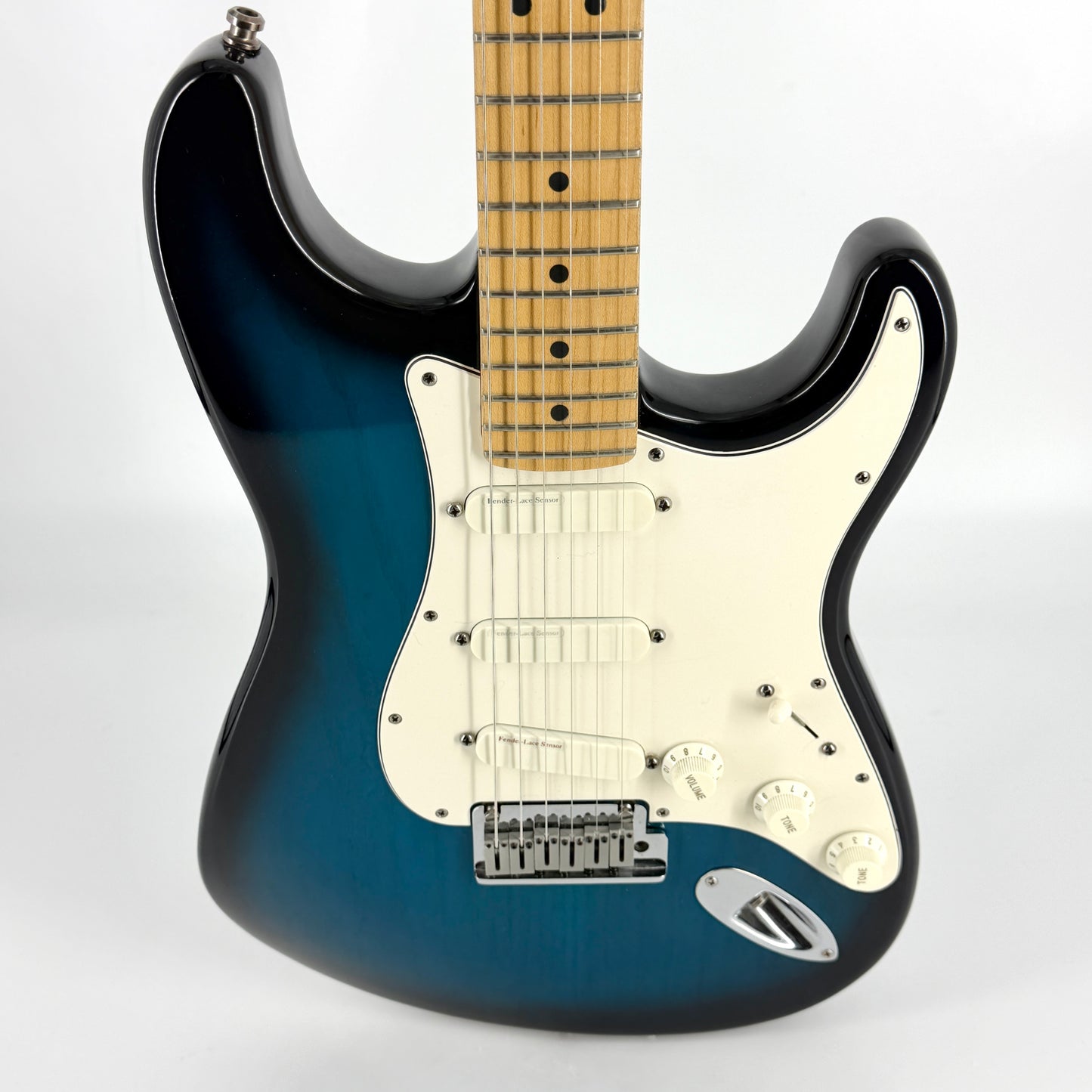1992 Fender Strat Plus Deluxe Stratocaster – Blue Burst