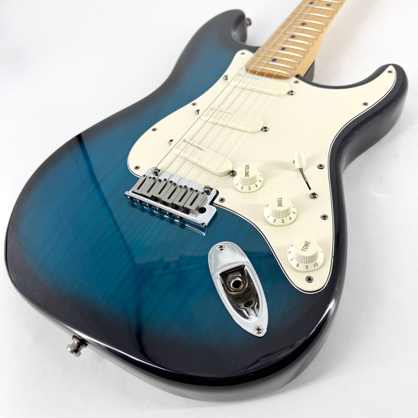 1992 Fender Strat Plus Deluxe Stratocaster – Blue Burst