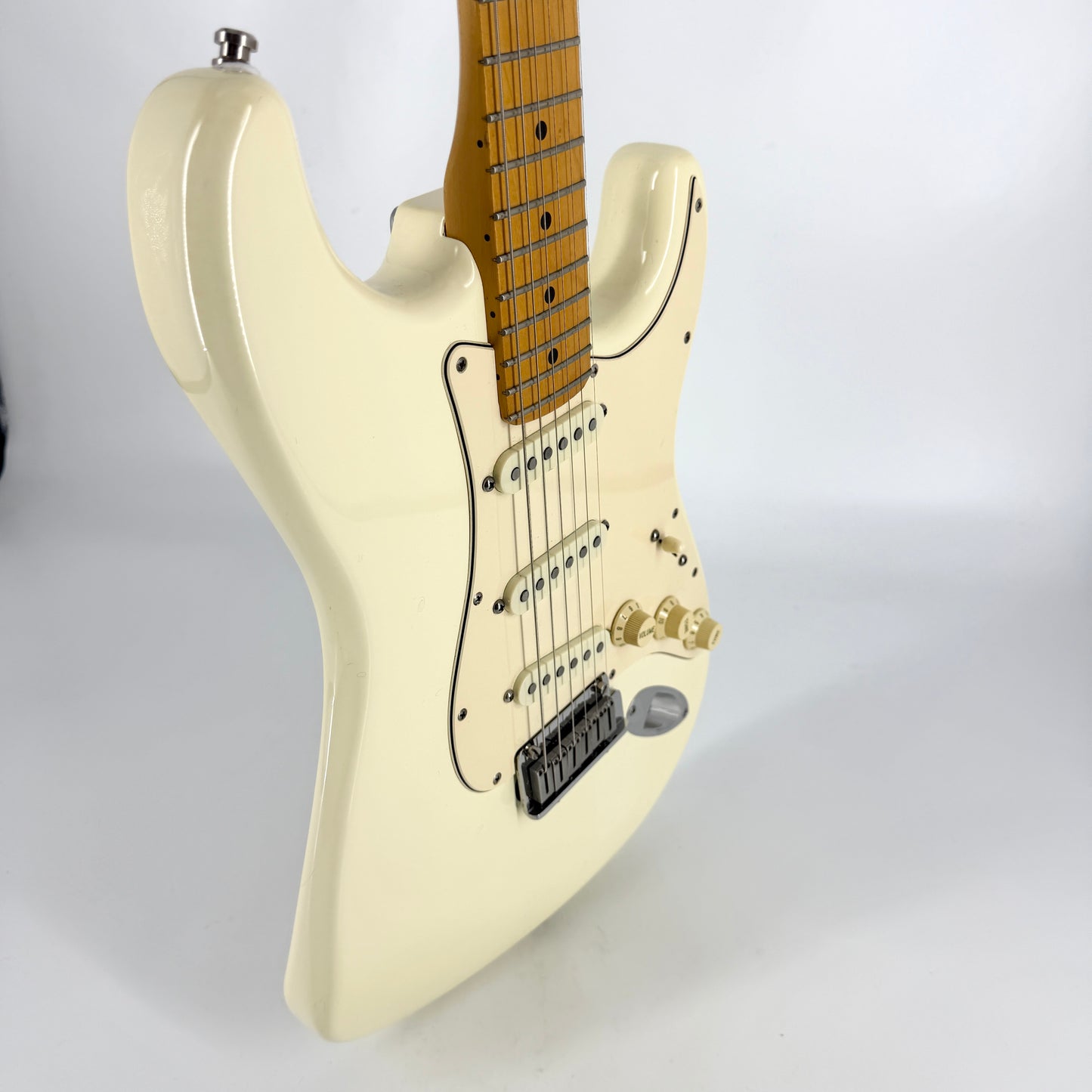 1988 Fender American Standard Stratocaster - Olympic White