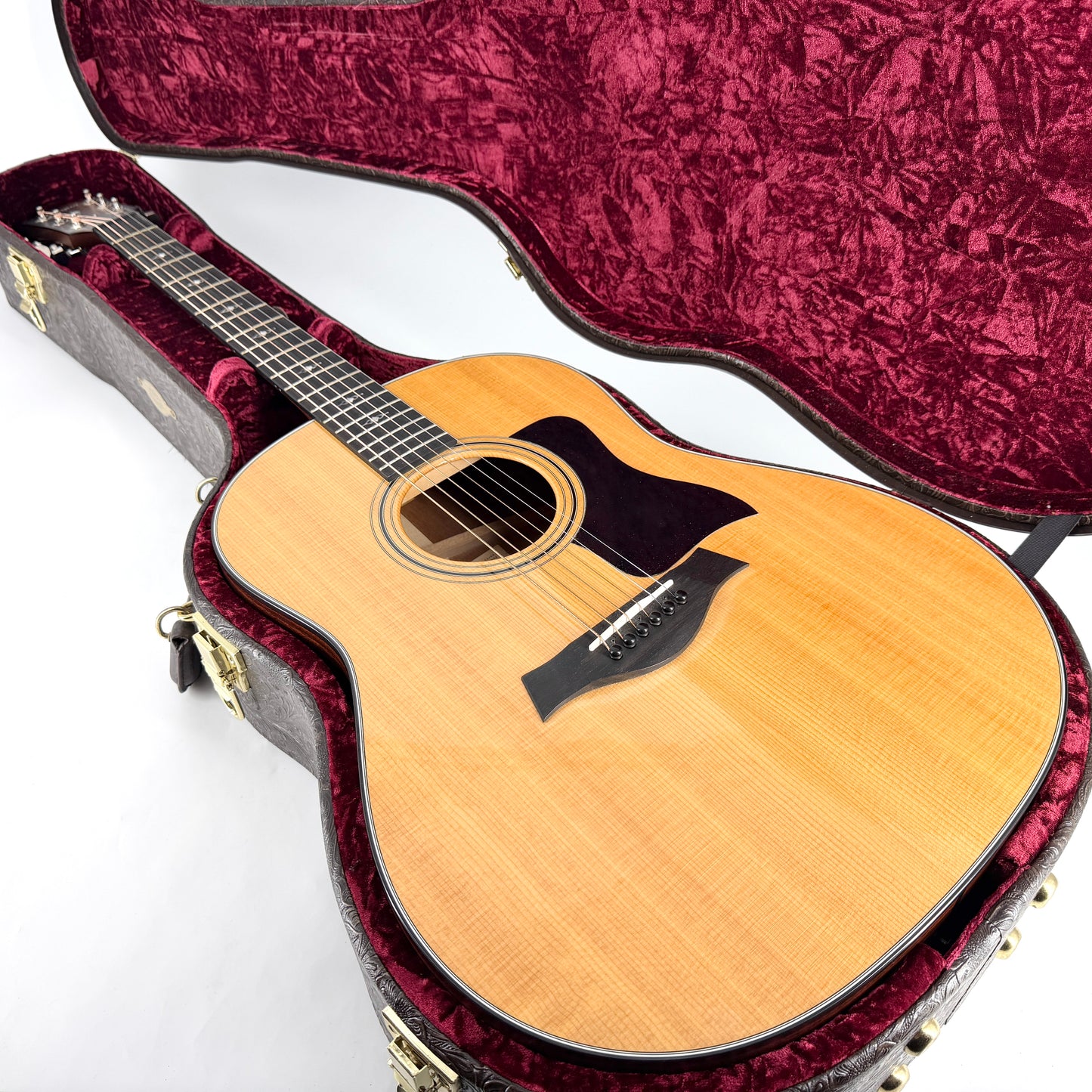 2019 Taylor Grand Pacific 317e V-Class - Natural