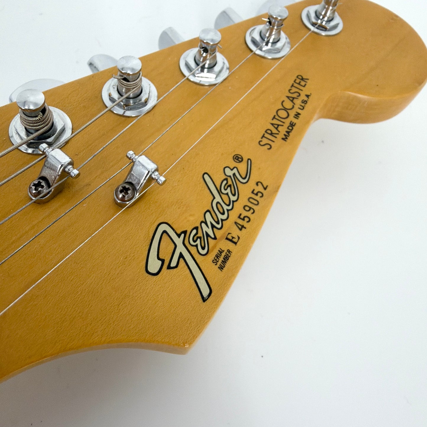 1988 Fender American Standard Stratocaster - Olympic White