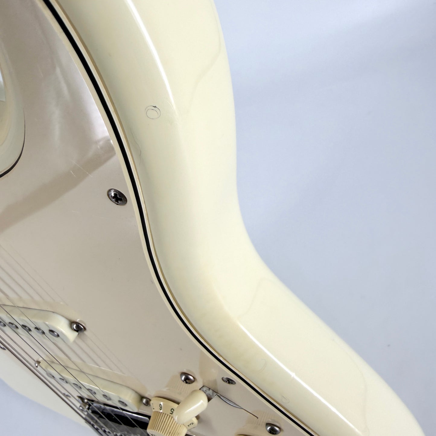 1988 Fender American Standard Stratocaster - Olympic White