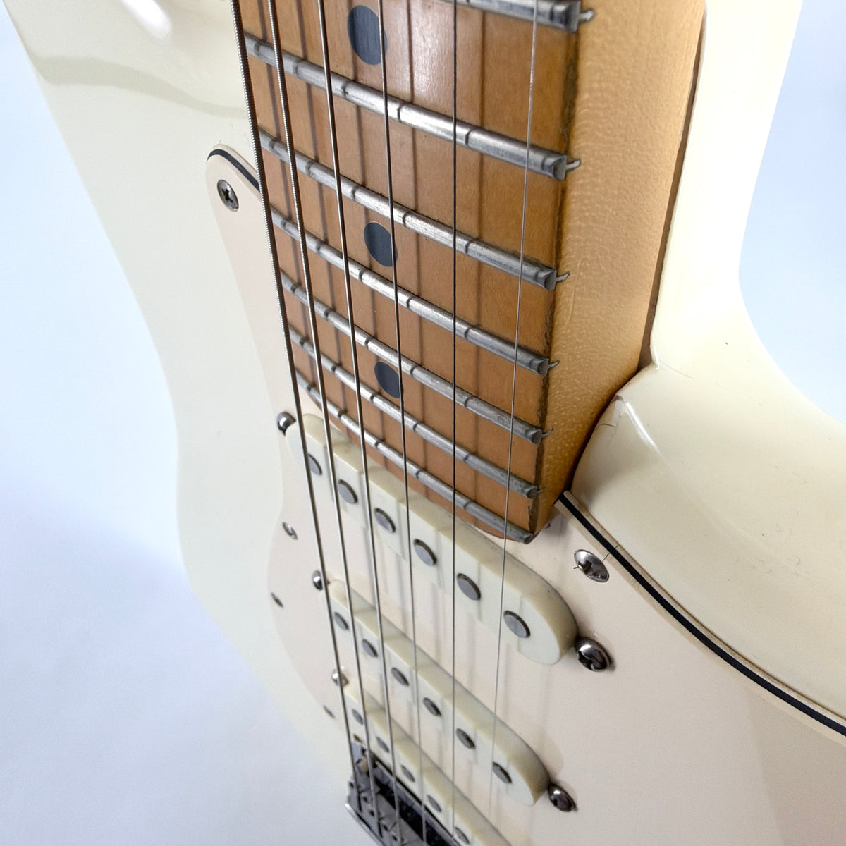 1988 Fender American Standard Stratocaster - Olympic White