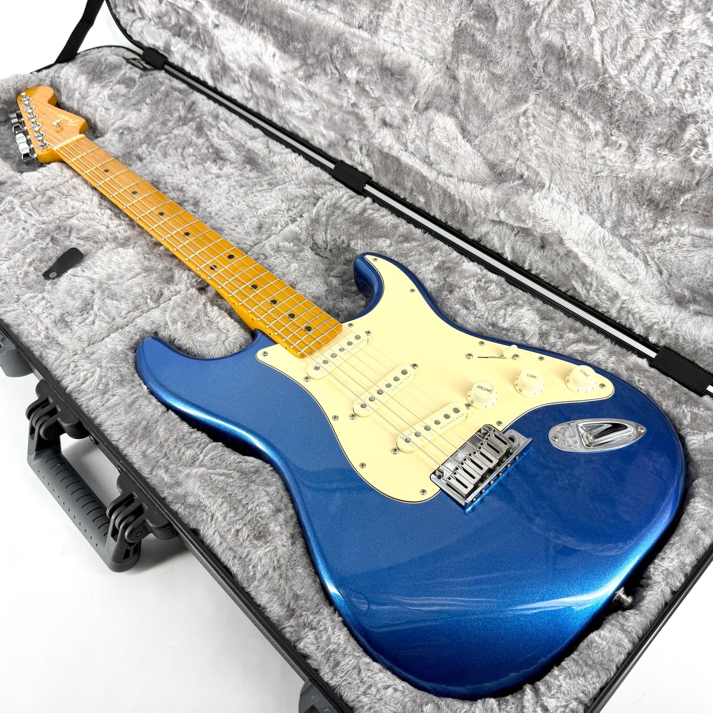2021 Fender American Ultra Stratocaster – Cobra Blue