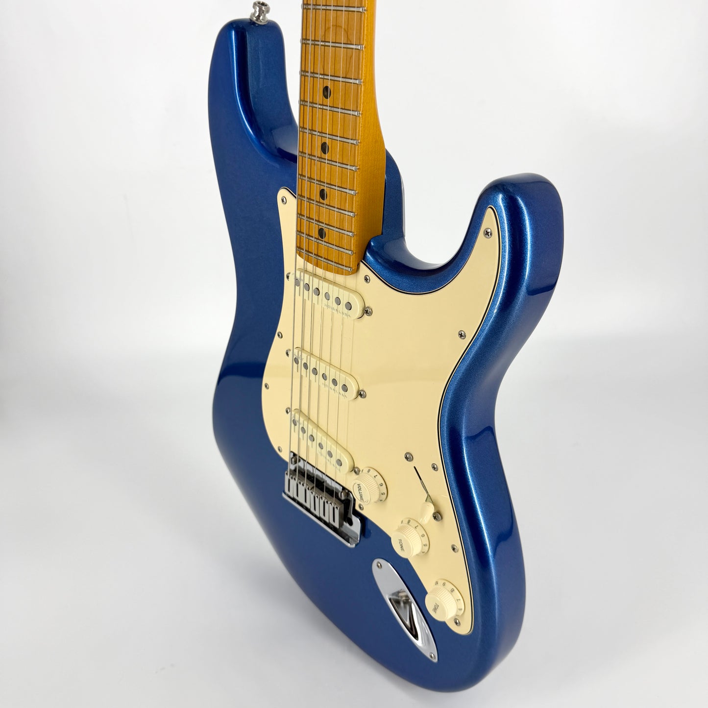 2021 Fender American Ultra Stratocaster – Cobra Blue