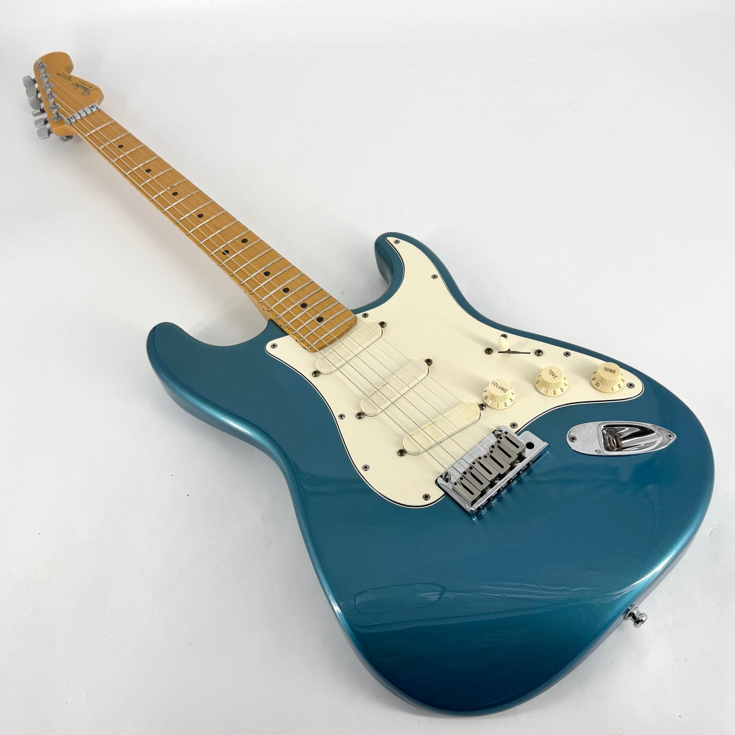 1987 Fender Strat Plus - Lake Placid Blue