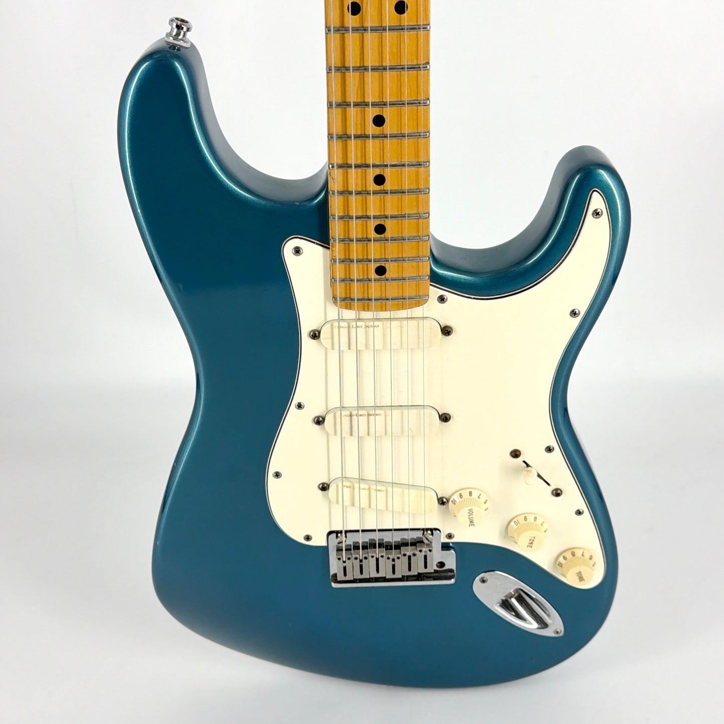 1987 Fender Strat Plus - Lake Placid Blue