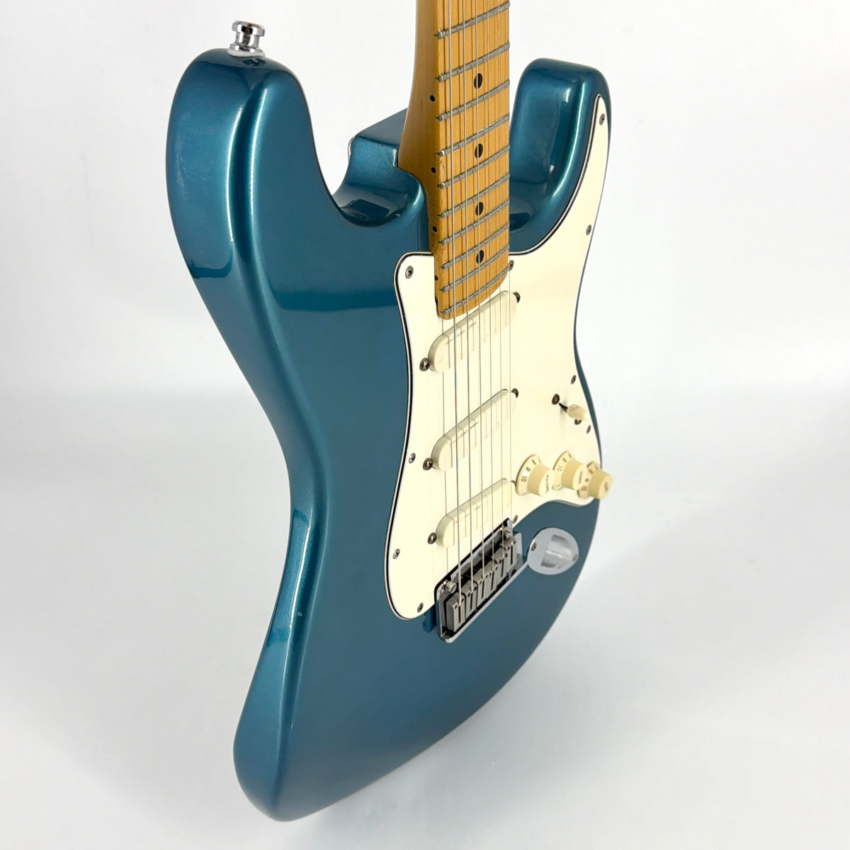 1987 Fender Strat Plus - Lake Placid Blue
