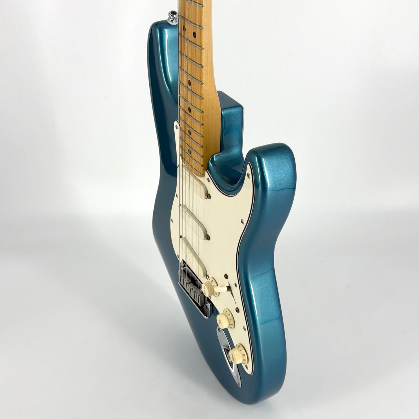 1987 Fender Strat Plus - Lake Placid Blue