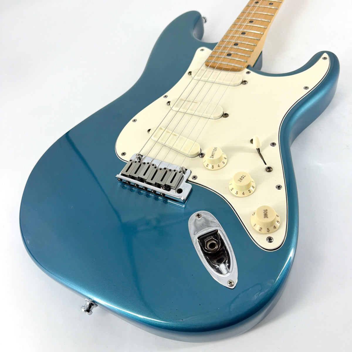 1987 Fender Strat Plus - Lake Placid Blue