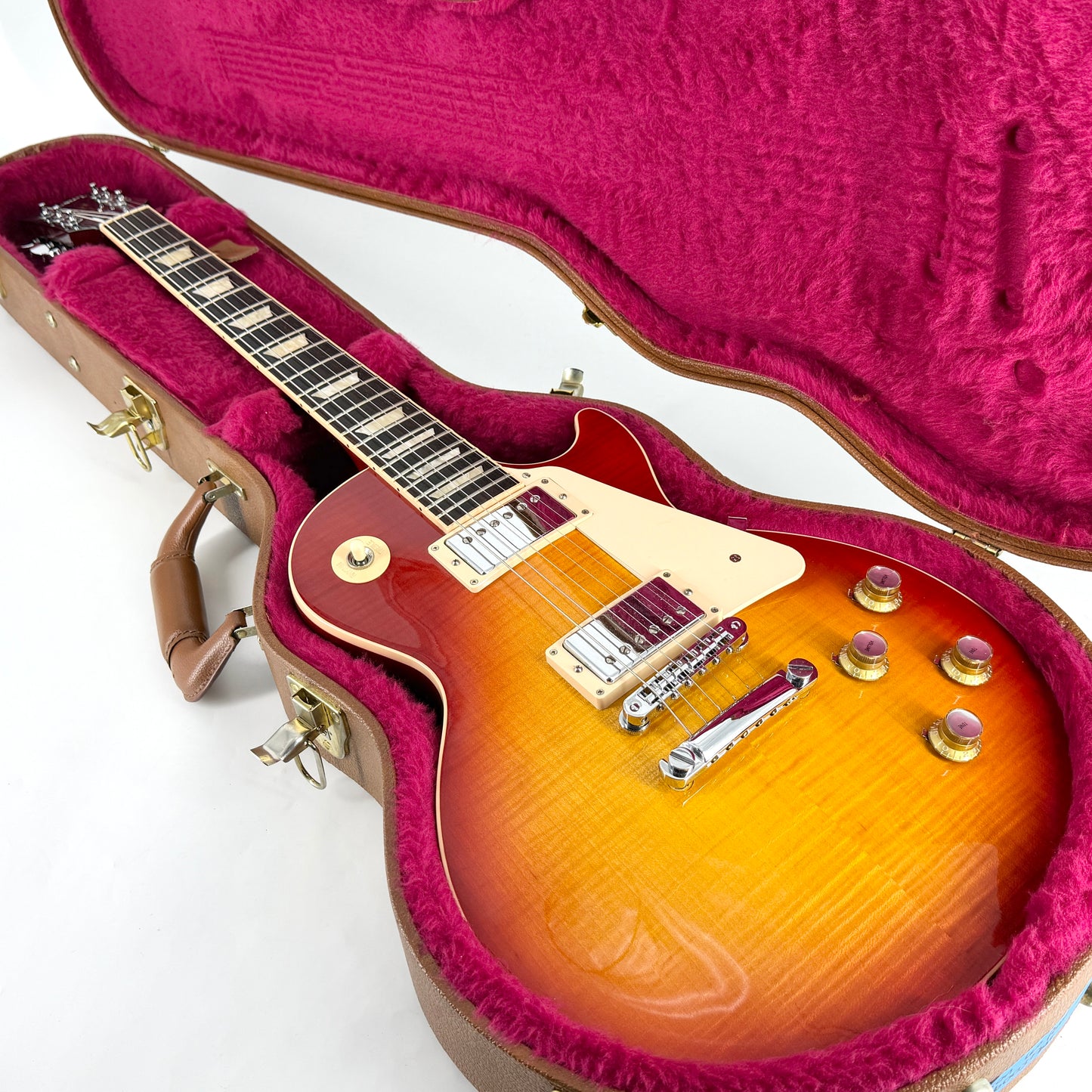 2016 Gibson Les Paul Standard – Cherry Sunburst