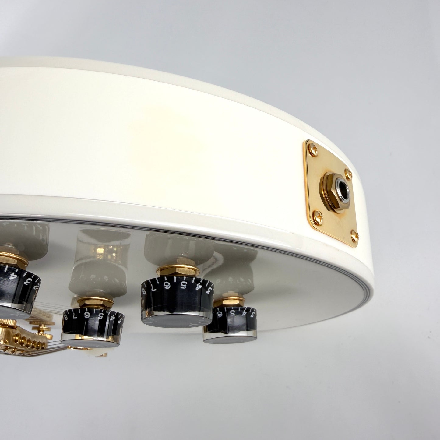 2019 Gibson Les Paul Custom – Alpine White