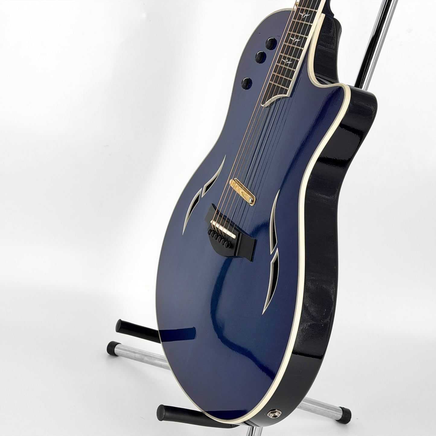 2011 Taylor T5-C Custom - Blue Edgeburst