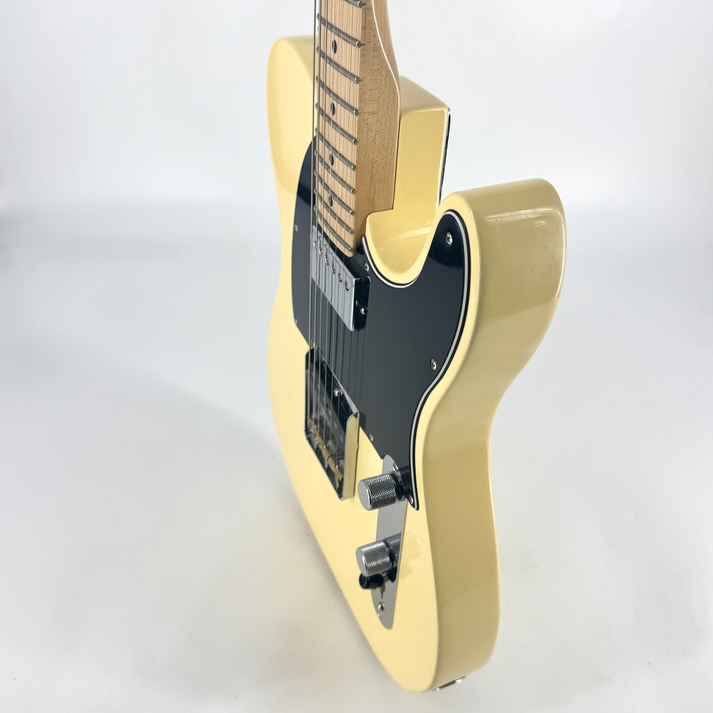 2023 Fender American Performer Telecaster Hum – Vintage White