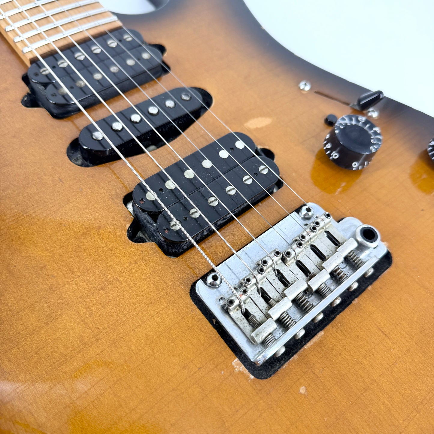 2011 Suhr Guthrie Govan Signature Antique Modern - Two Tone Tobacco Burst