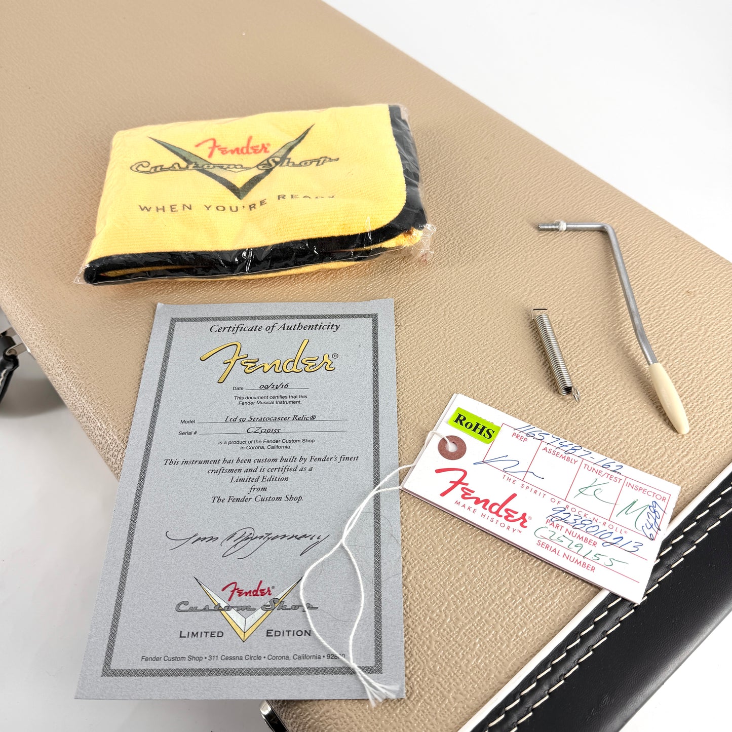 2016 Fender Custom Shop Ltd Edition '59 Stratocaster Heavy Relic - Olive Drab Green over Lake Placid Blue