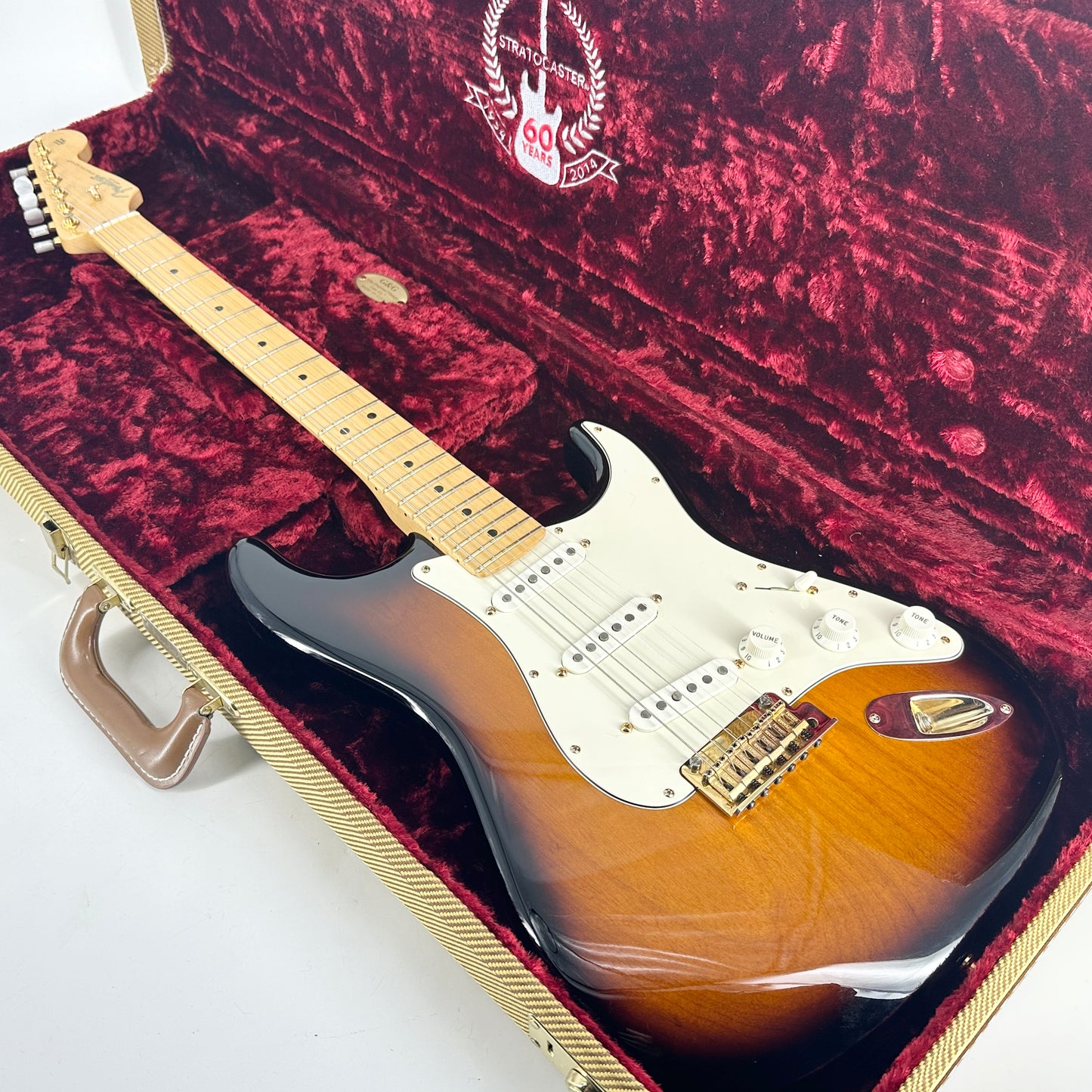 2014 Fender 60th Anniversary Commemorative American Stratocaster –  2 Tone Sunburst