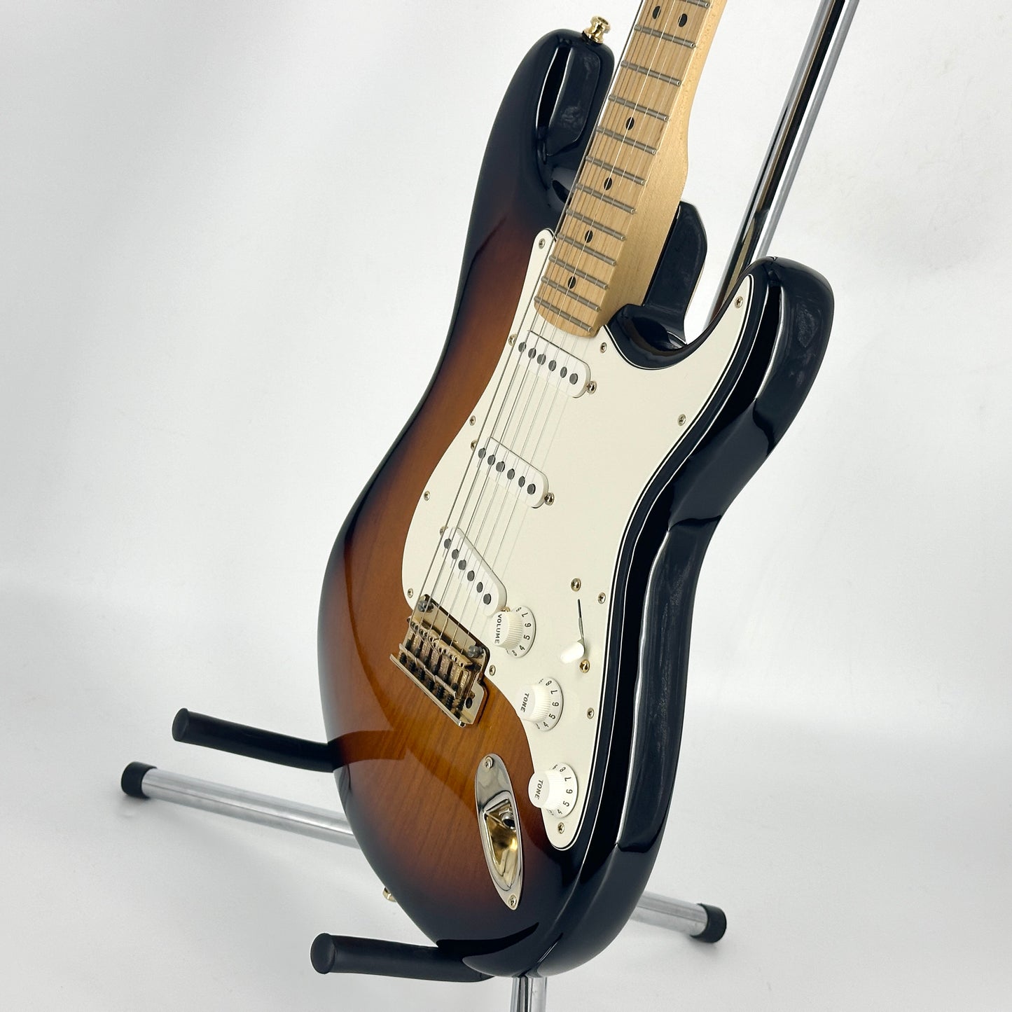 2014 Fender 60th Anniversary Commemorative American Stratocaster –  2 Tone Sunburst