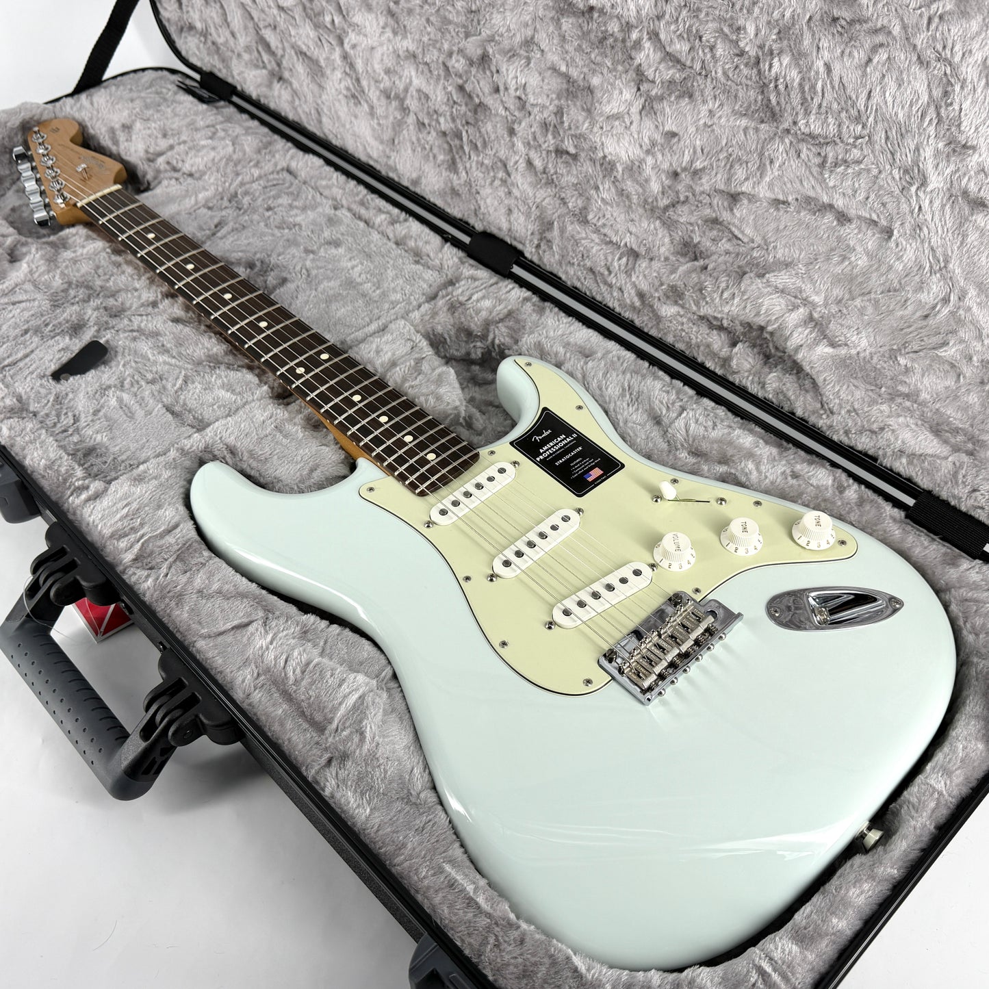 2023 Fender Limited Edition American Professional II Stratocaster - Sonic Blue