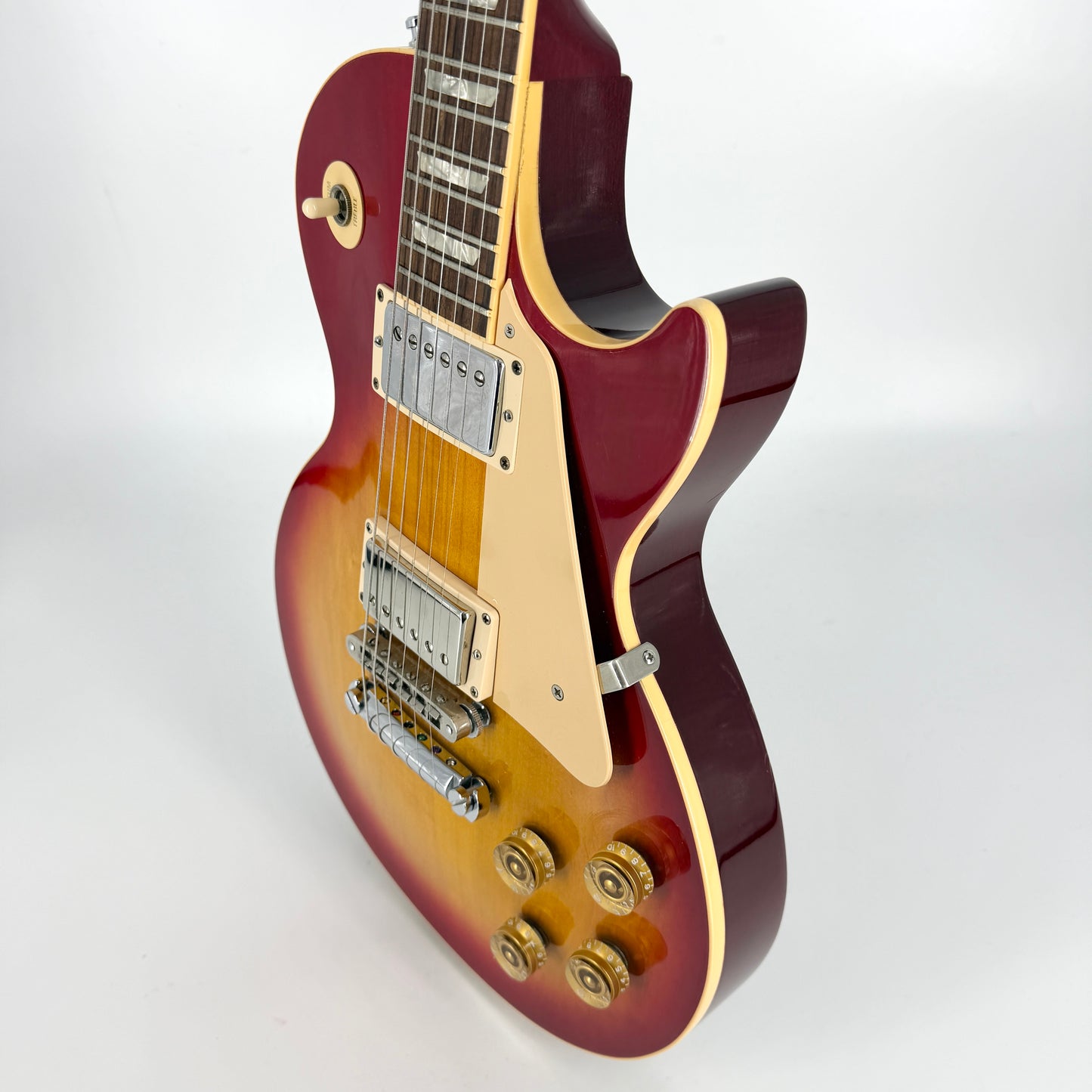 1995 Gibson Les Paul Standard – Cherry Sunburst