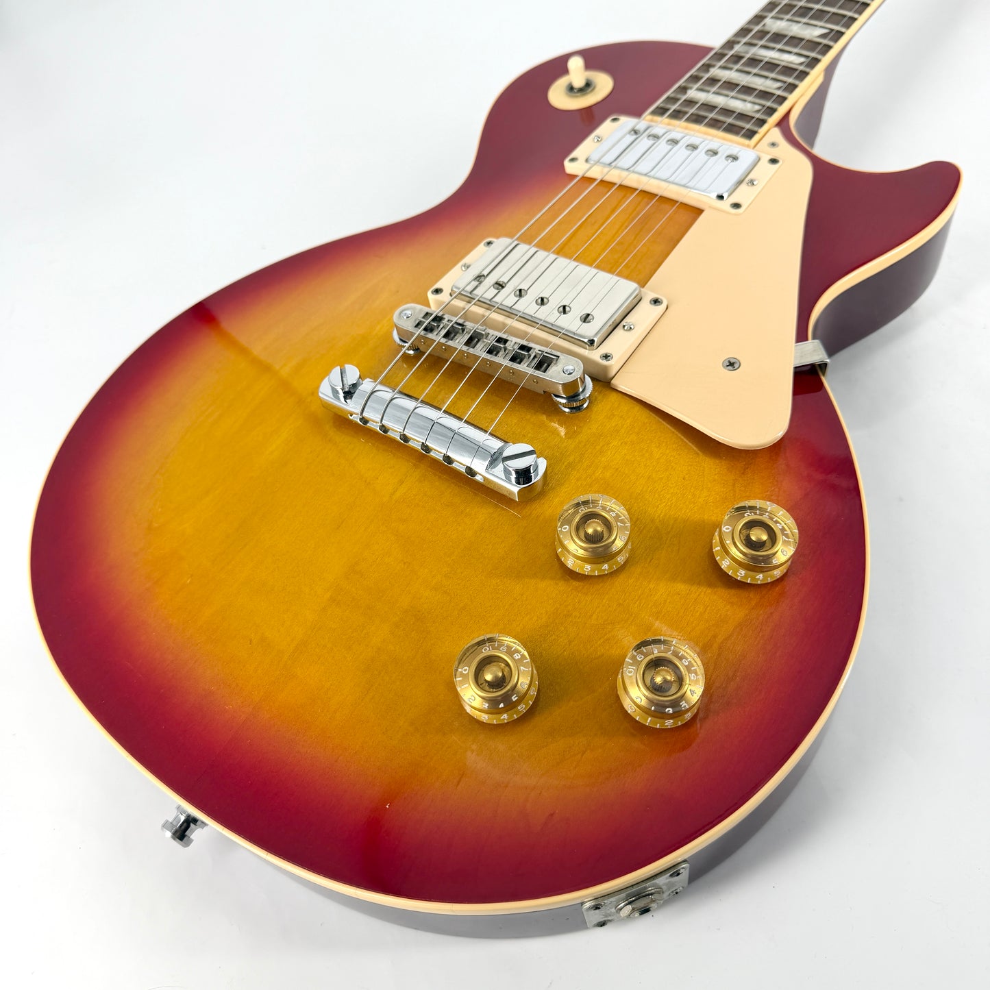 1995 Gibson Les Paul Standard – Cherry Sunburst