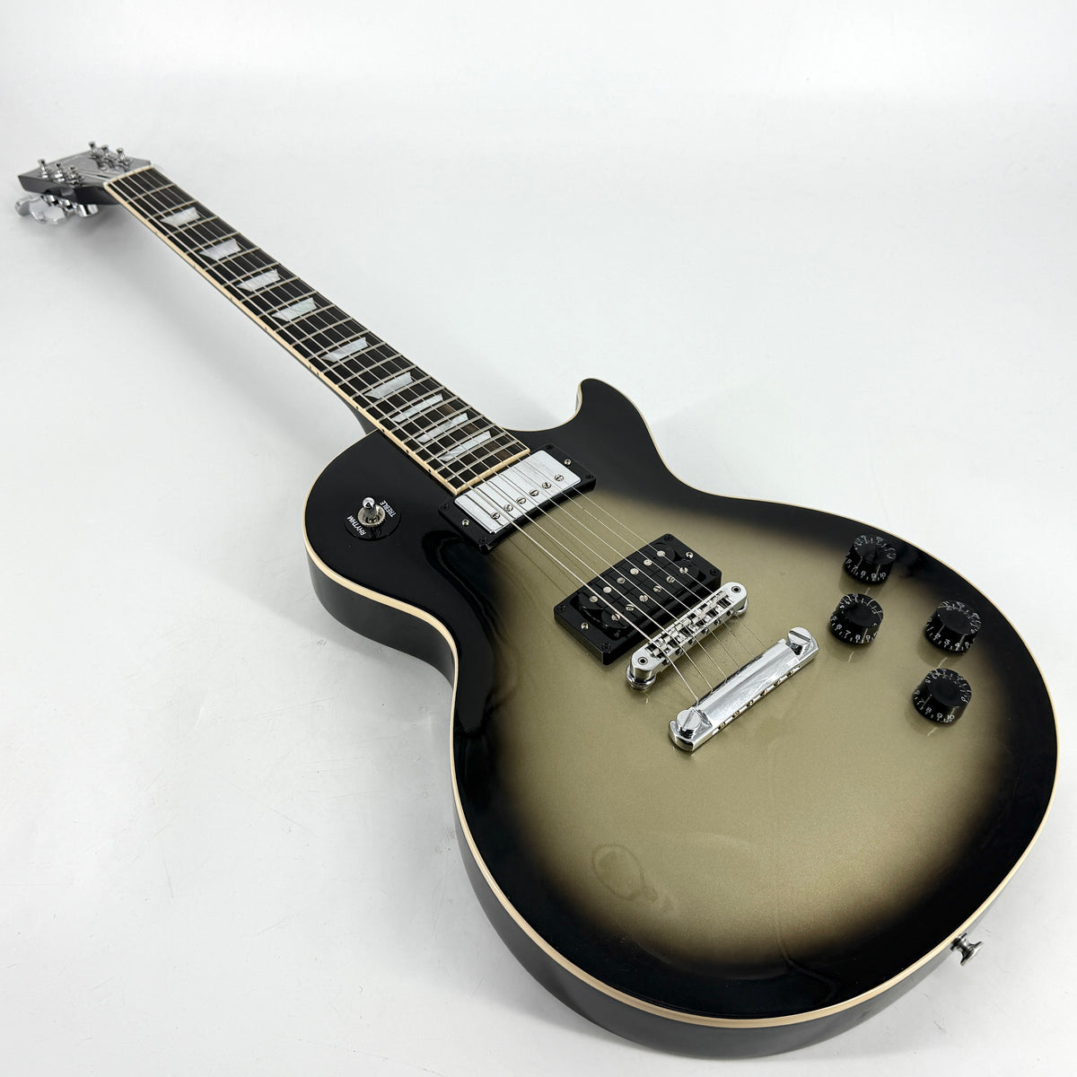 2022 Gibson Adam Jones Les Paul Standard – Antique Silverburst image 18