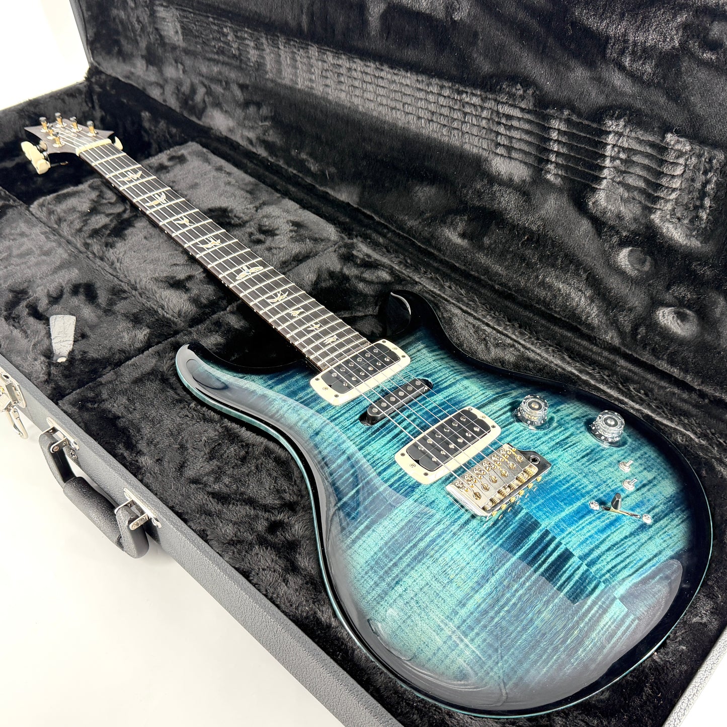 2024 PRS Modern Eagle V - Cobalt Blue