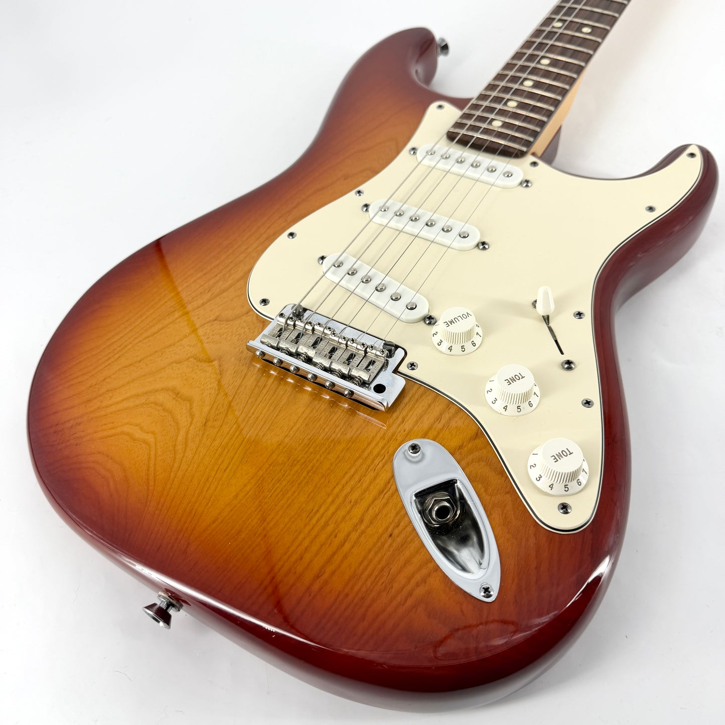2011 Fender American Standard Stratocaster – Sienna Sunburst
