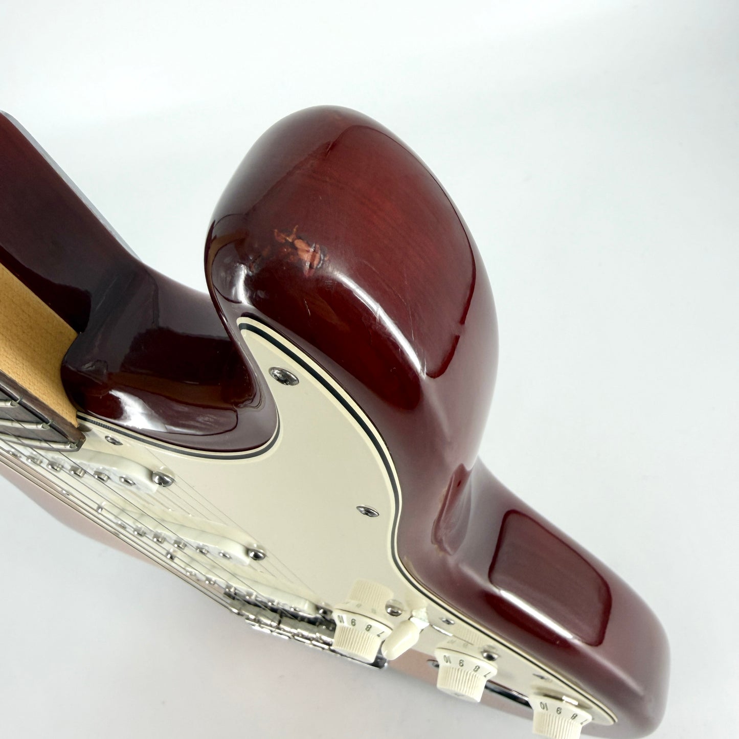 2011 Fender American Standard Stratocaster – Sienna Sunburst