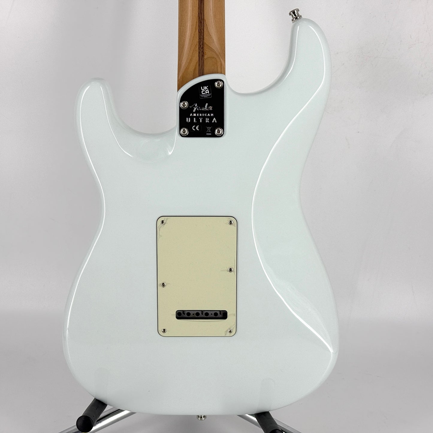 2023 Fender Limited Edition American Ultra Stratocaster HSS – Sonic Blue