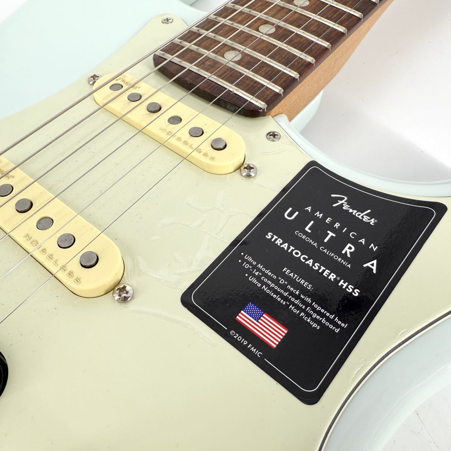 2023 Fender Limited Edition American Ultra Stratocaster HSS – Sonic Blue