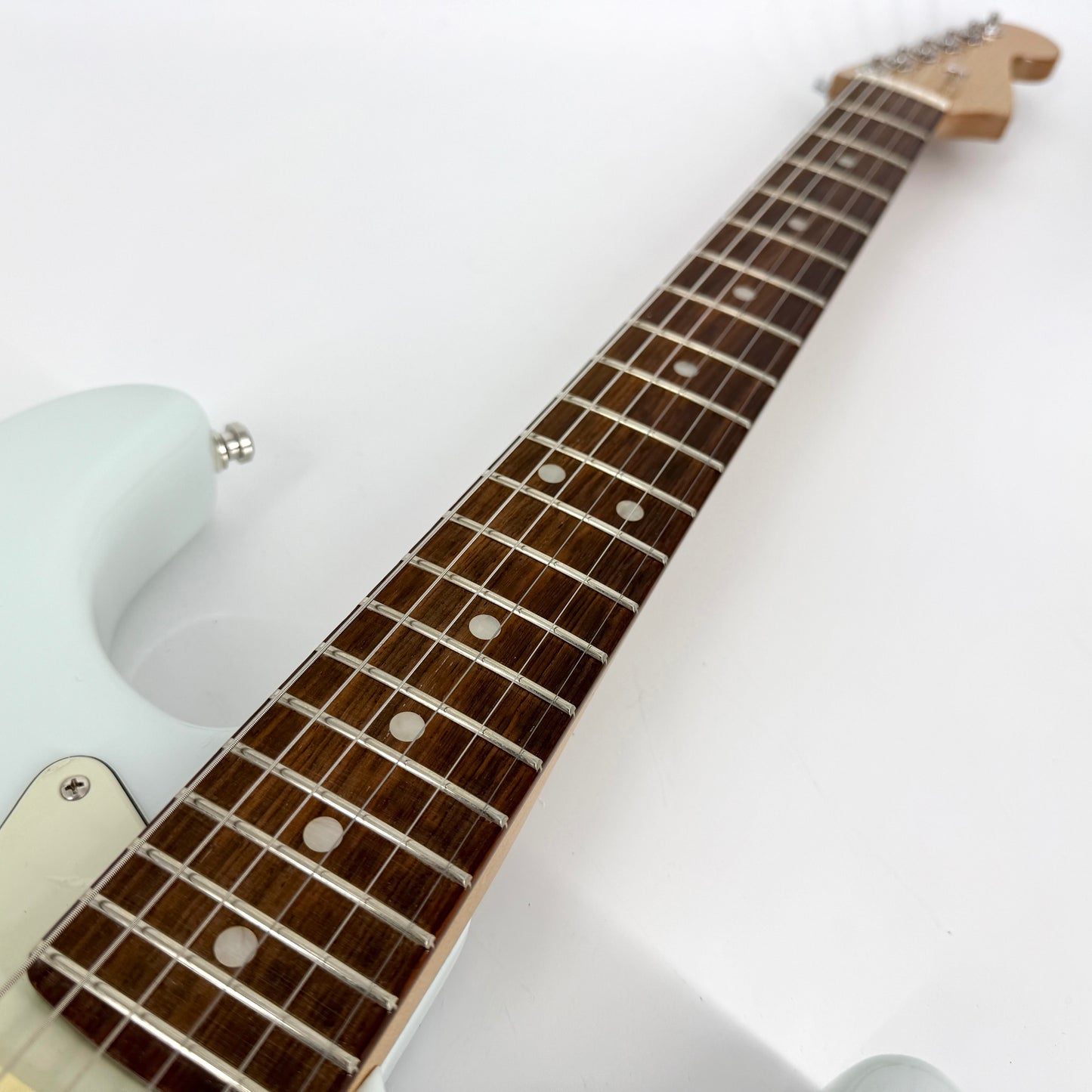 2023 Fender Limited Edition American Ultra Stratocaster HSS – Sonic Blue