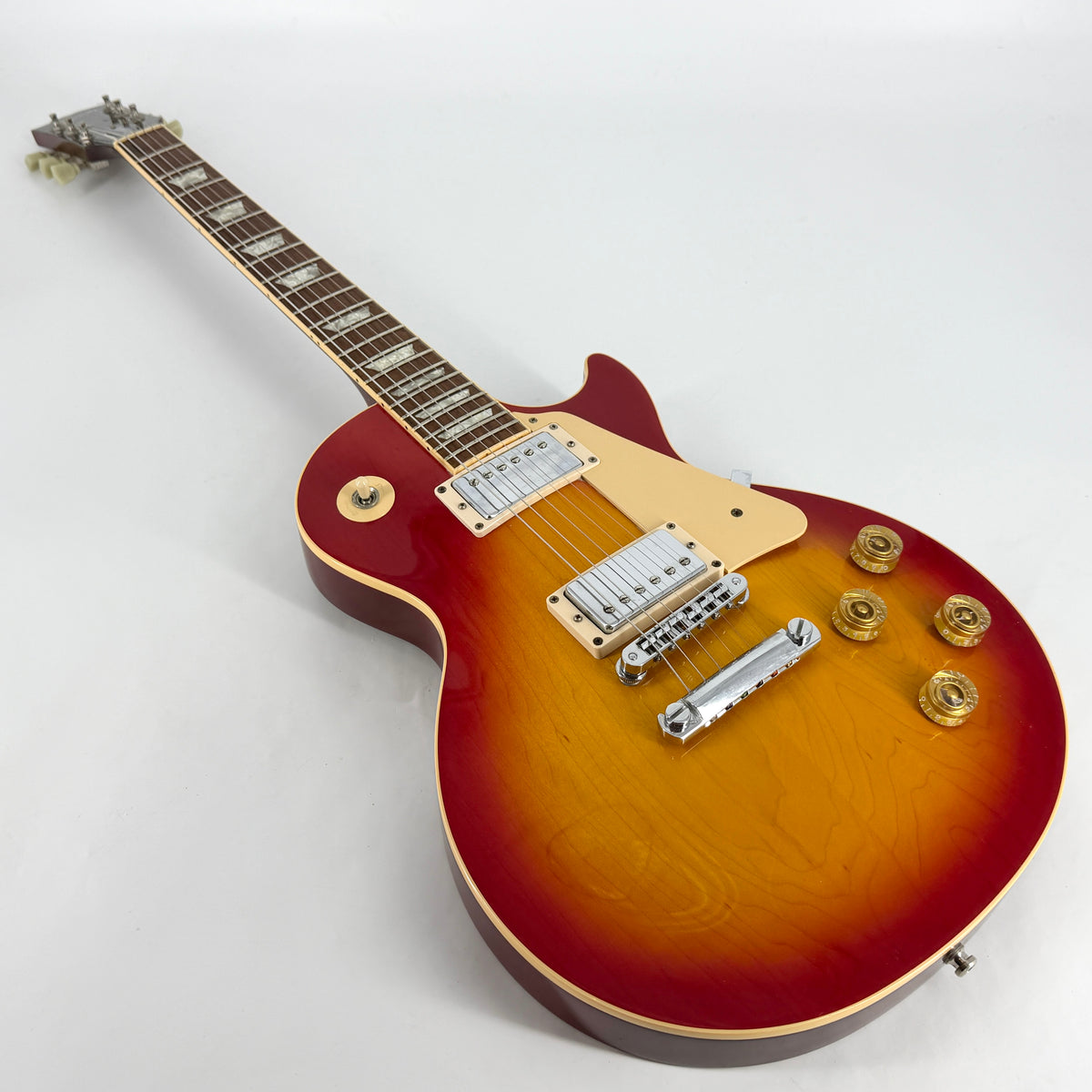1986 Gibson Les Paul Standard - Cherry Sunburst