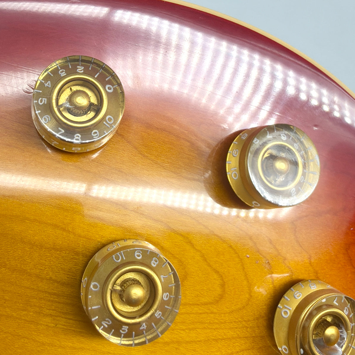 1986 Gibson Les Paul Standard - Cherry Sunburst