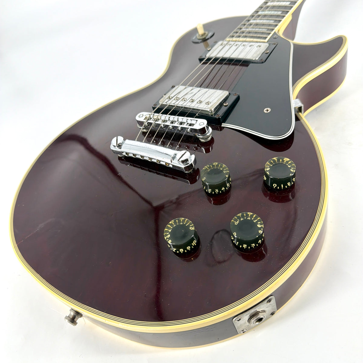 1982 Gibson Les Paul Custom - Wine Red