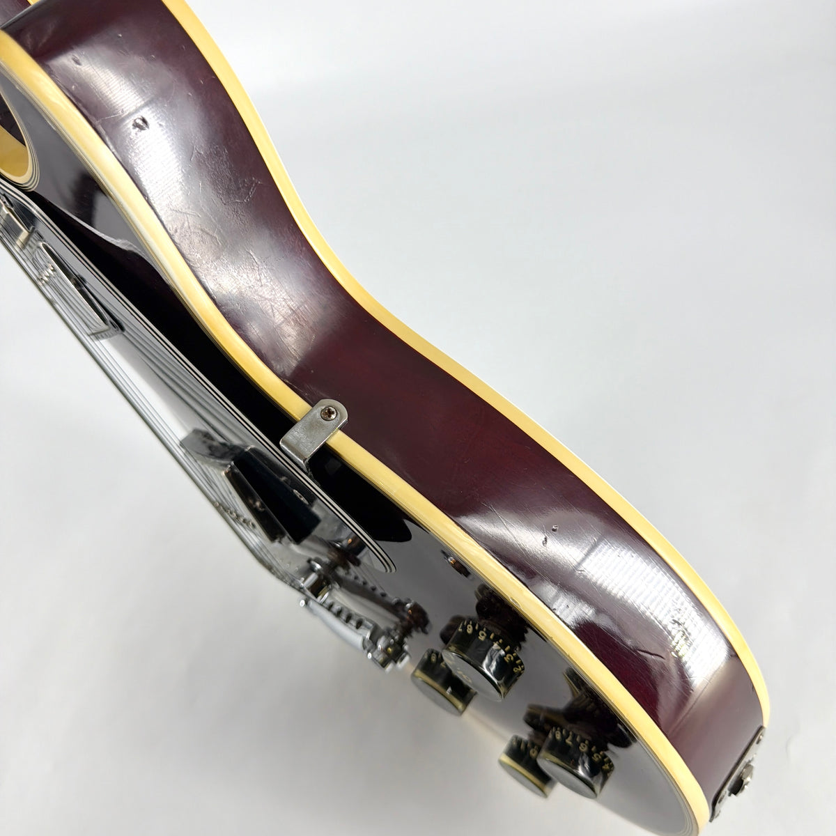 1982 Gibson Les Paul Custom - Wine Red