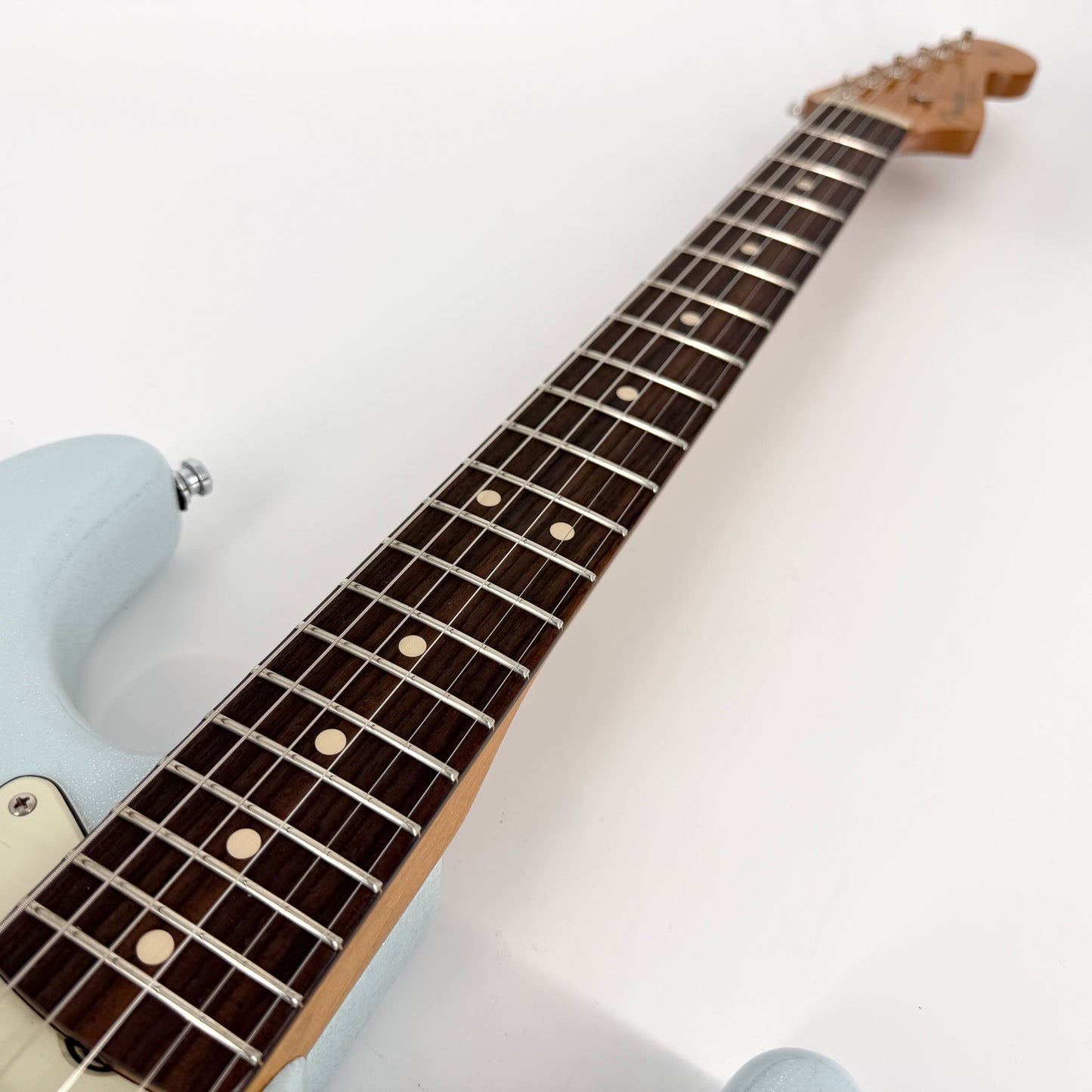 2022 Fender Custom Shop ’63 Lush Closet Classic Stratocaster – Sonic Blue Sparkle